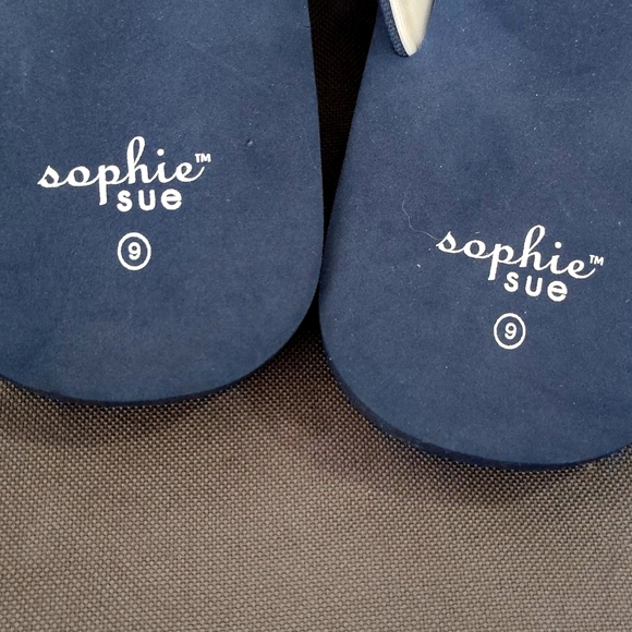 Flamingo Embroidered Navy Flip Flop size 9 - Picture 3 of 4